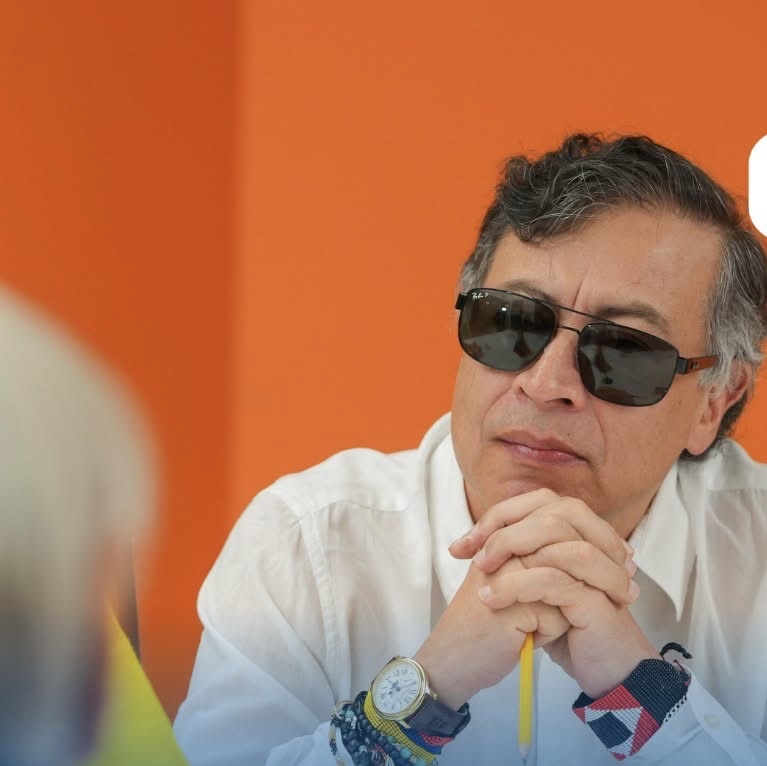 Petro cuestiona ausencia del equipo de De la Espriella en el empalme